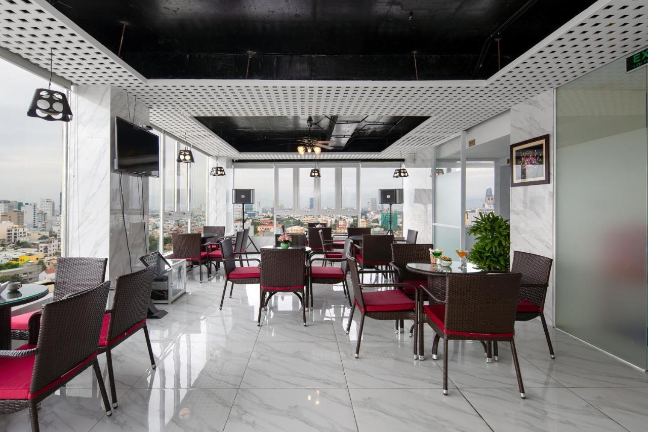 Crystal Boutique Hotel By Thg Дананг Екстериор снимка